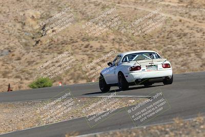 media/Oct-01-2022-Team Topak Racing (Sat) [[f860fb51be]]/2-Inter Low 2/session 1 turn 3/